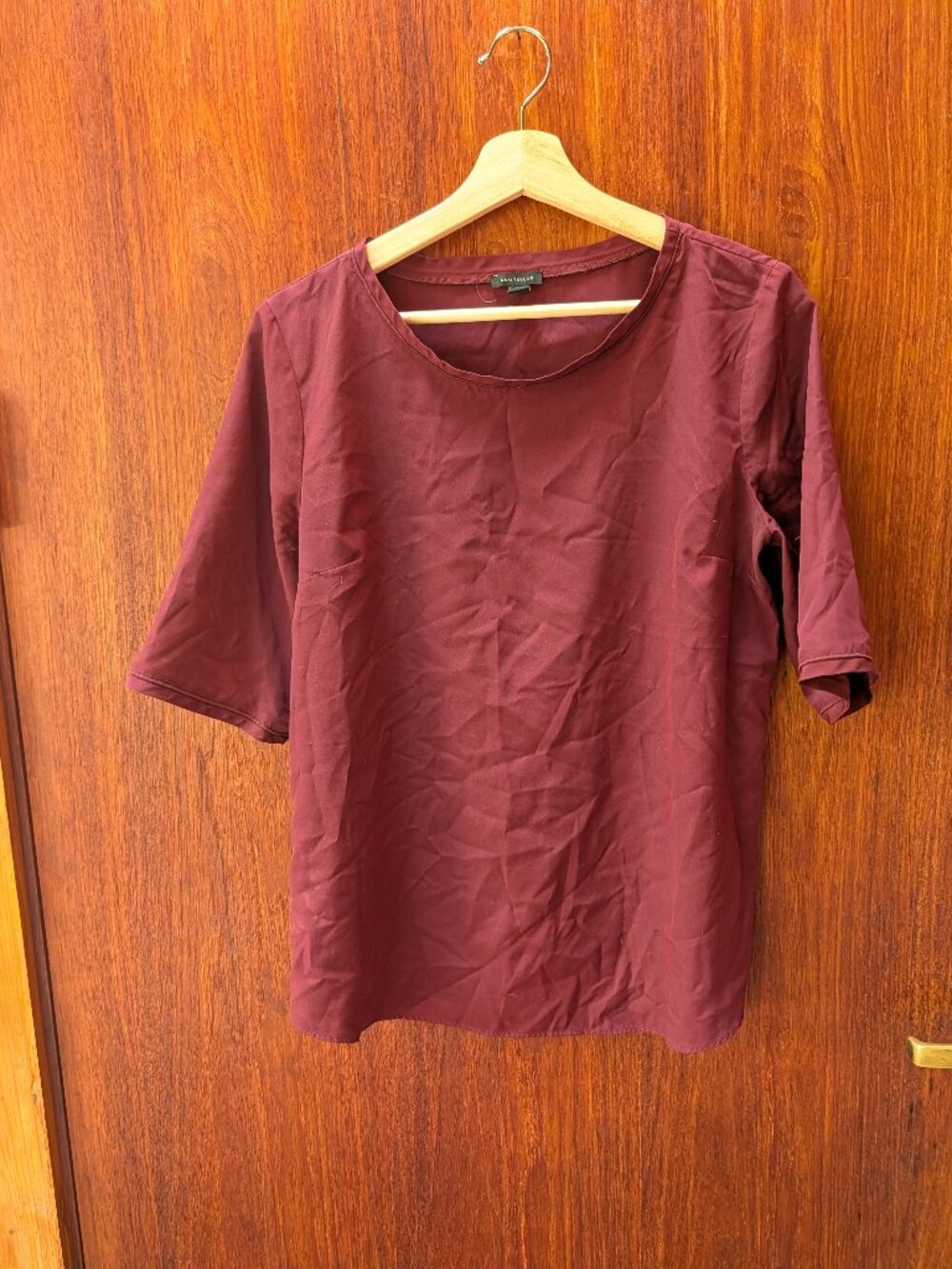 Ann Taylor Burgundy Satin Look Elbow Sleeve Blouse M